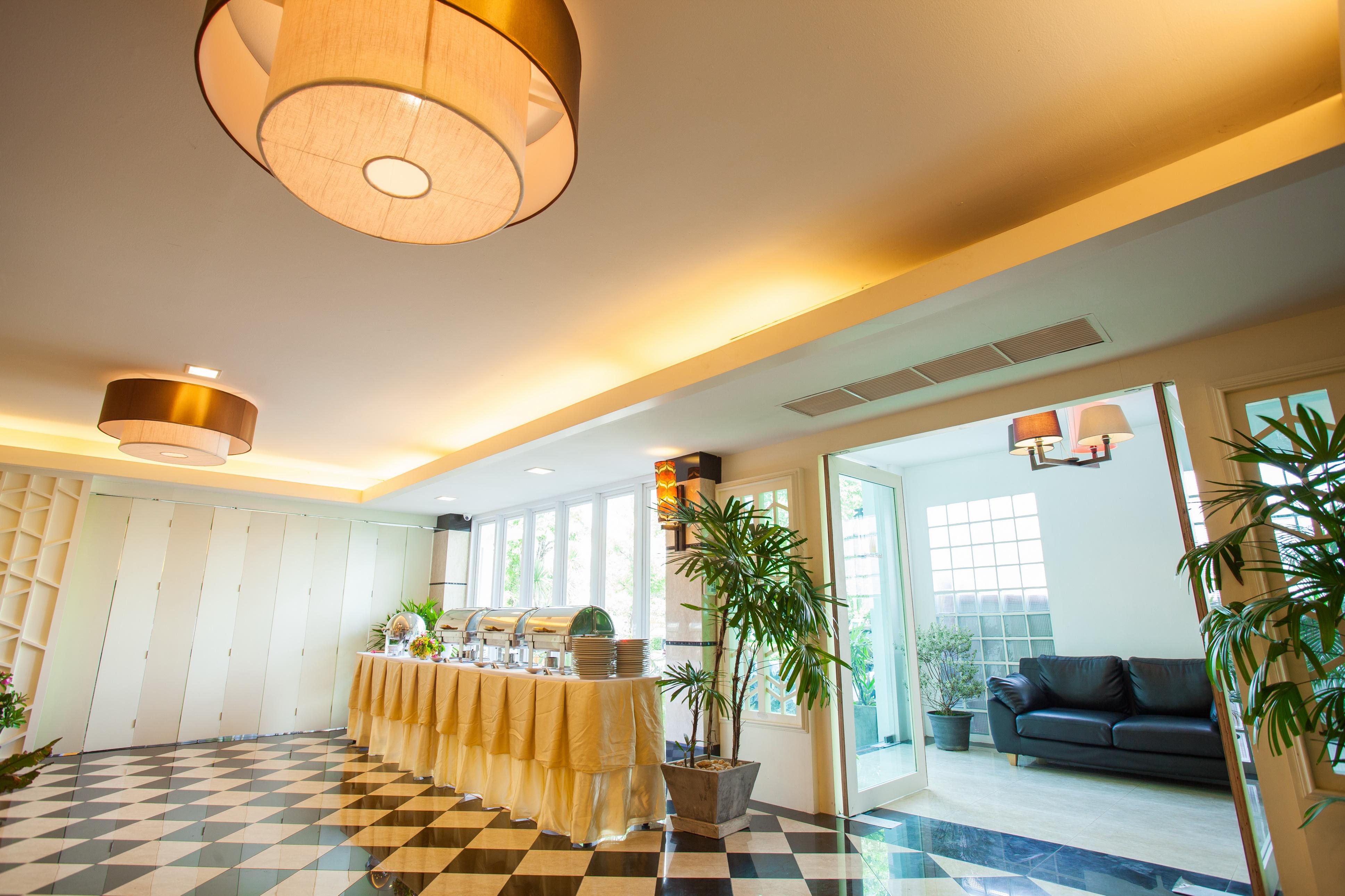 Paradise Hotel Udonthani Exterior photo